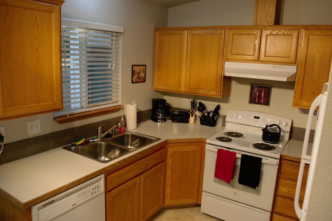 8635 Ustick Road Apartment Бойсе Екстериор снимка